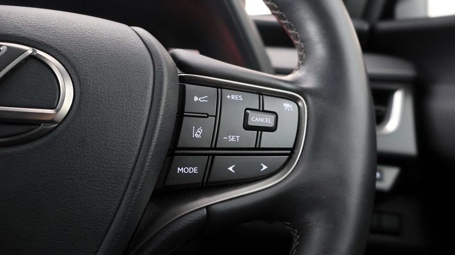 Used Lexus UX 2023 for sale - 77240343: Photo 23