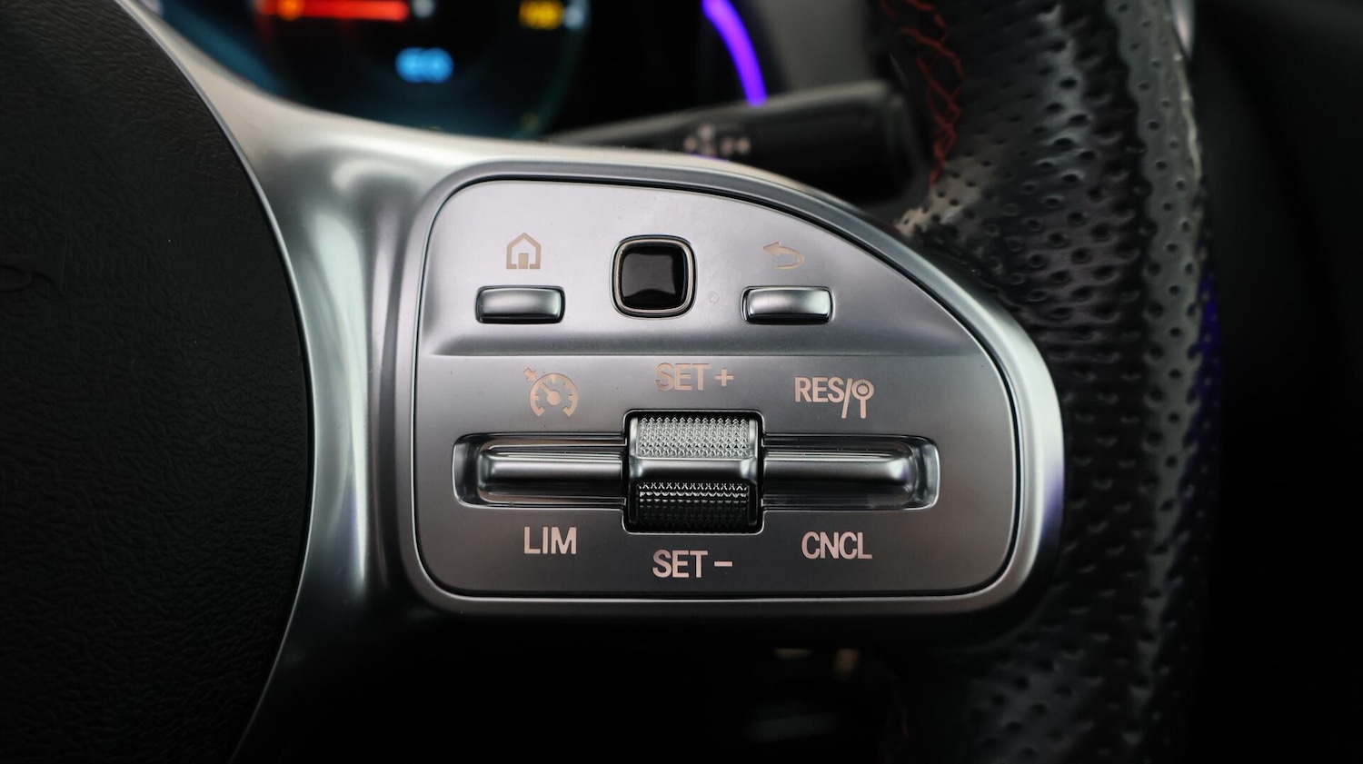 Used Mercedes-Benz EQB 2022 for sale - 76666634: Photo 25