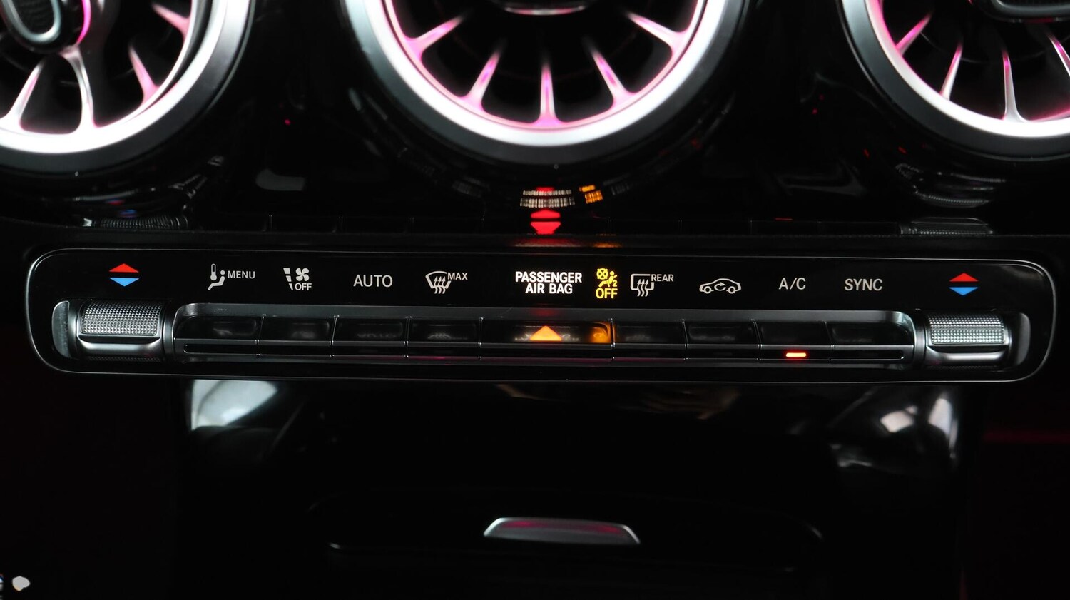 Used Mercedes-Benz A-Class 2022 for sale - 76499499: Photo 12