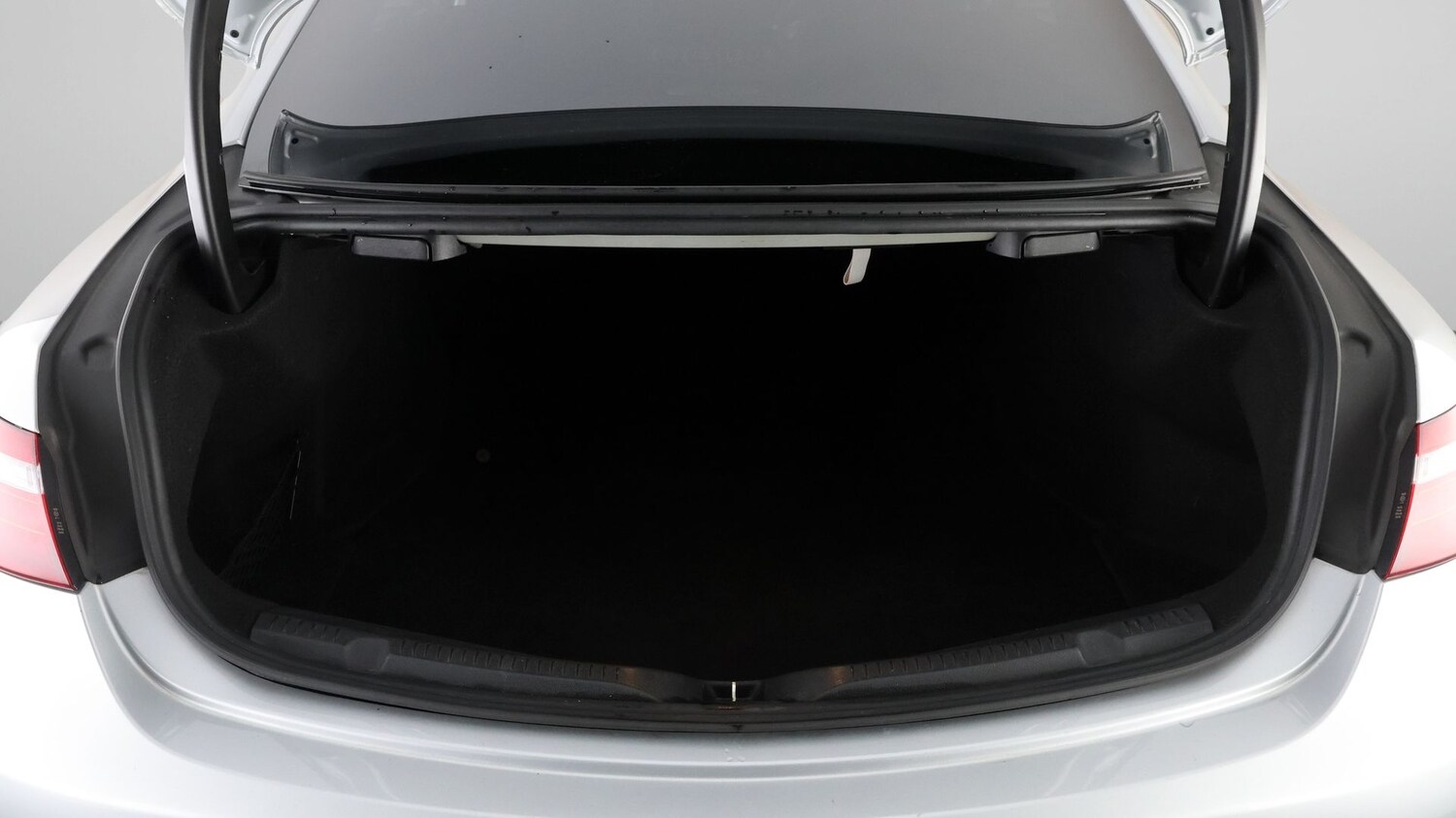 Used Mercedes-Benz E Class for sale - 77823517: Photo 17