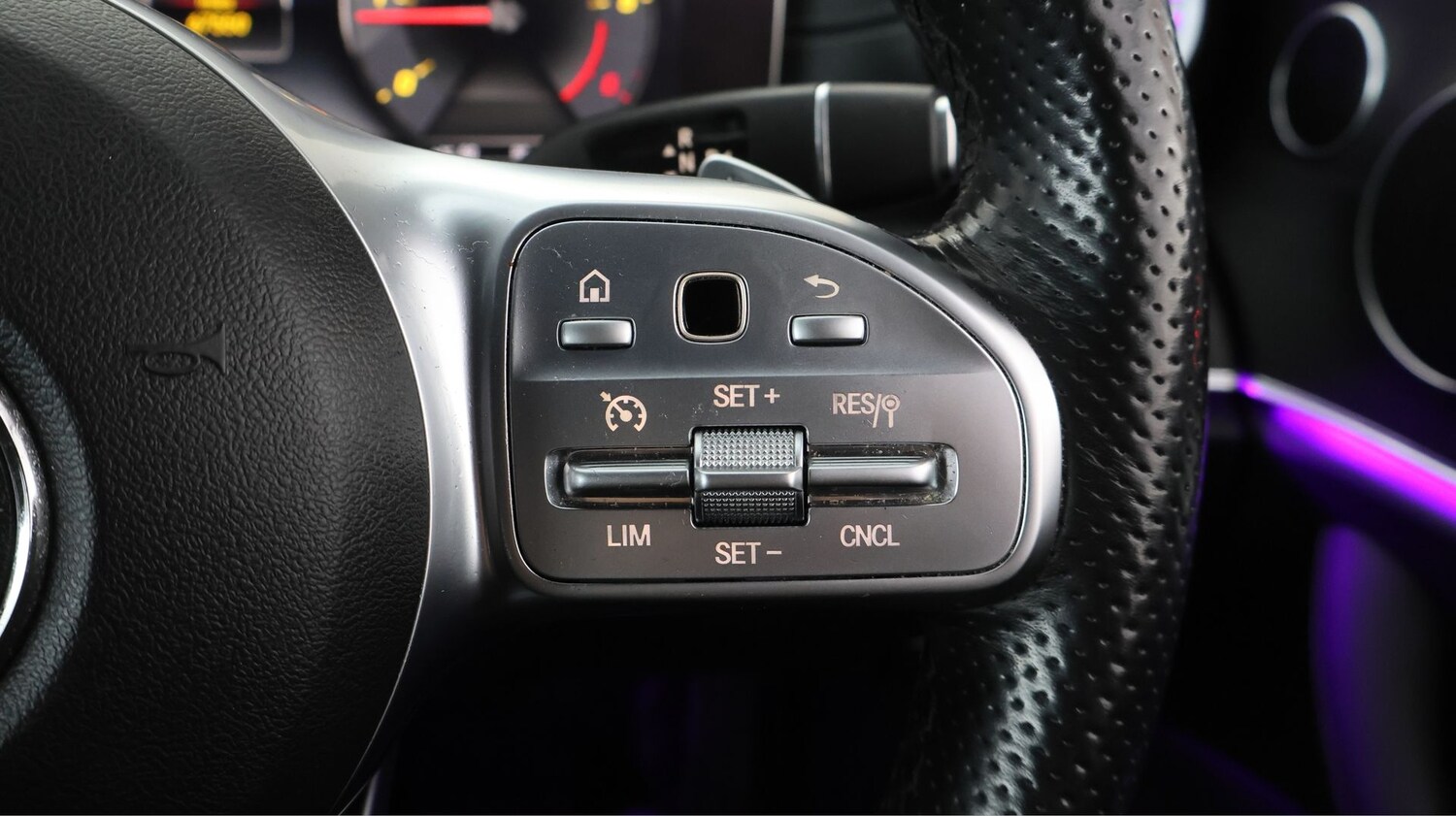 Used Mercedes-Benz E Class for sale - 77823517: Photo 25