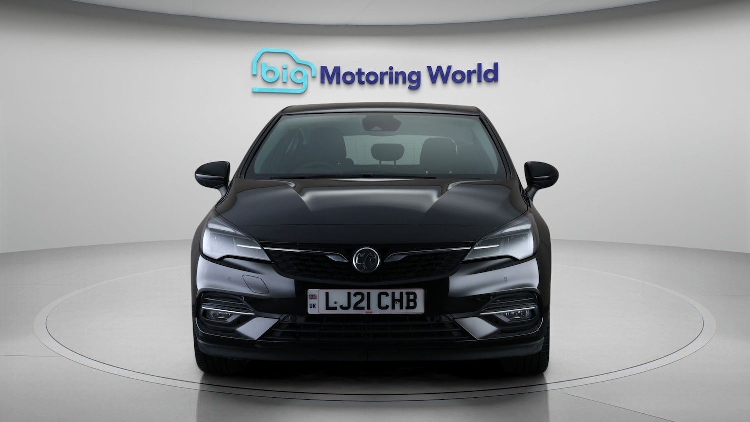 Used Vauxhall Astra 2021 for sale - 77735548: Photo 2