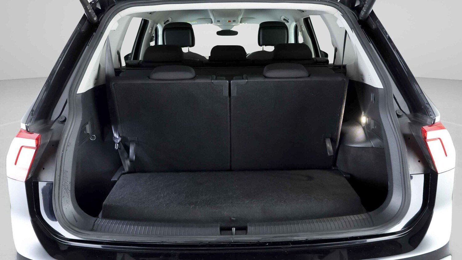 Used Volkswagen Tiguan Allspace 2023 for sale - 78155638: Photo 16