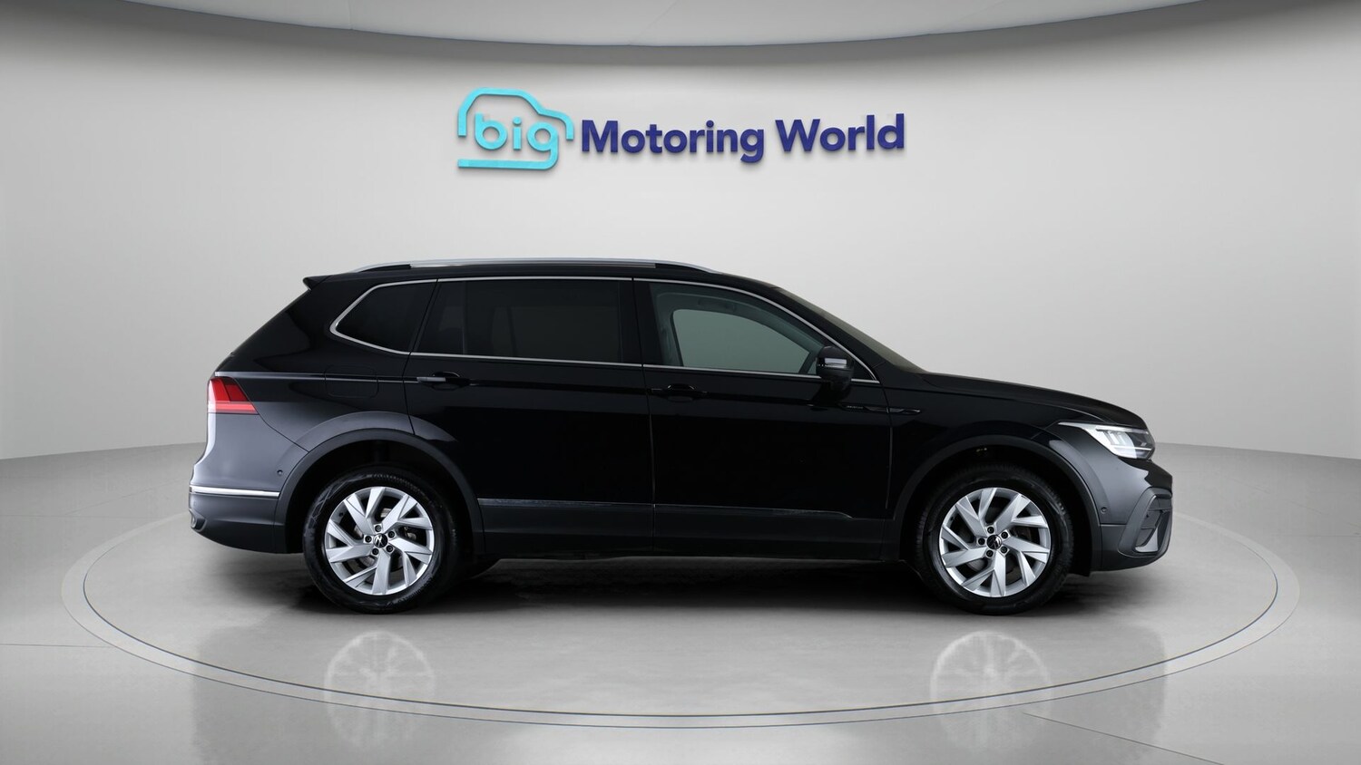 Used Volkswagen Tiguan Allspace 2023 for sale - 78155638: Photo 8