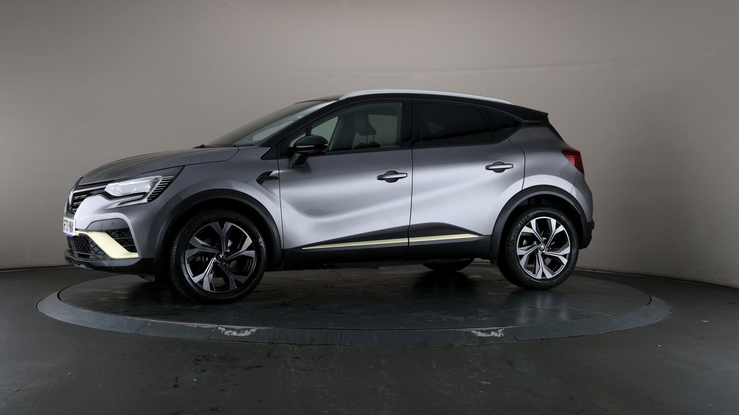 Used Renault Captur for sale - 76809598: Photo 32
