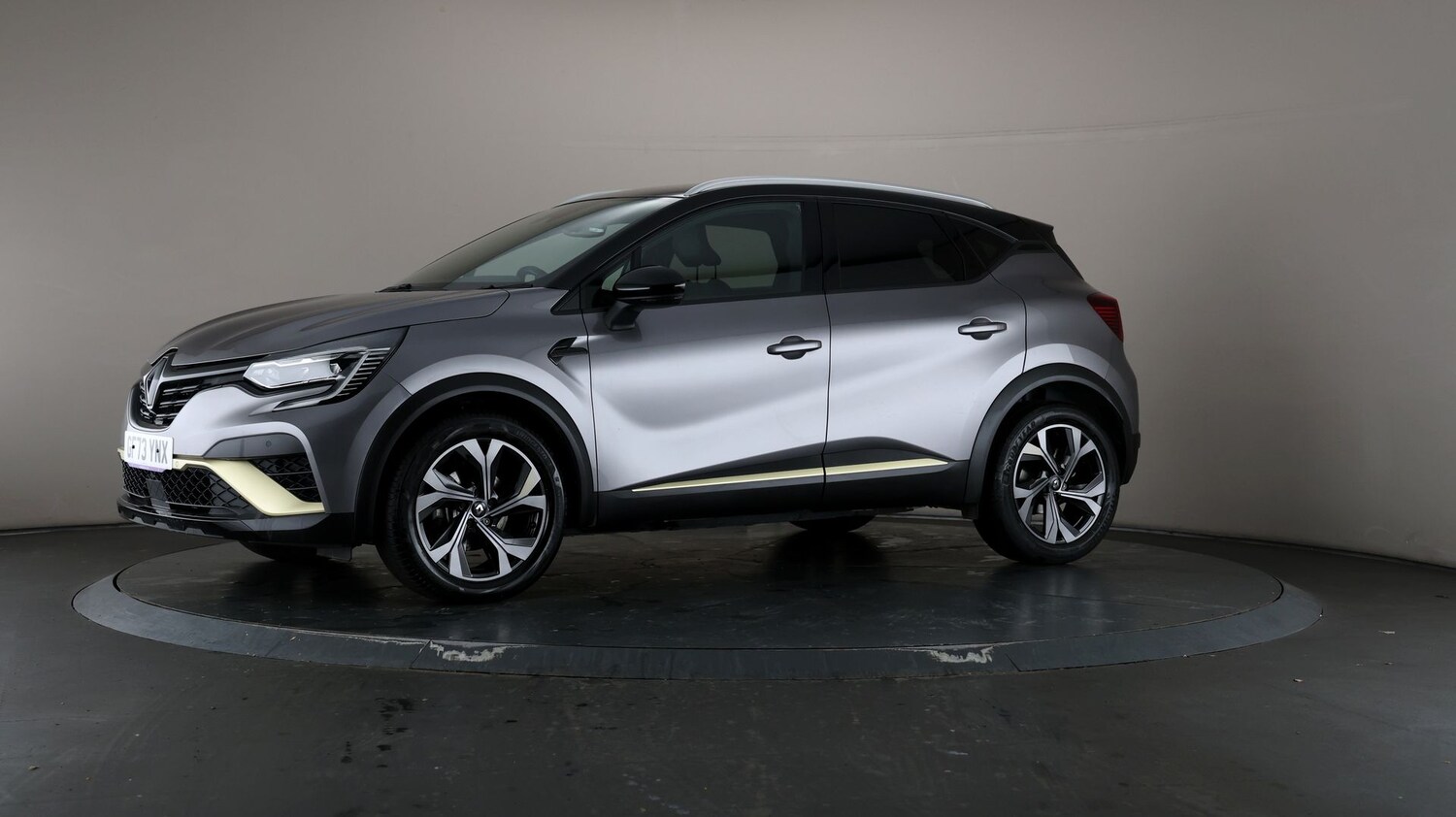 Used Renault Captur for sale - 76809598: Photo 33