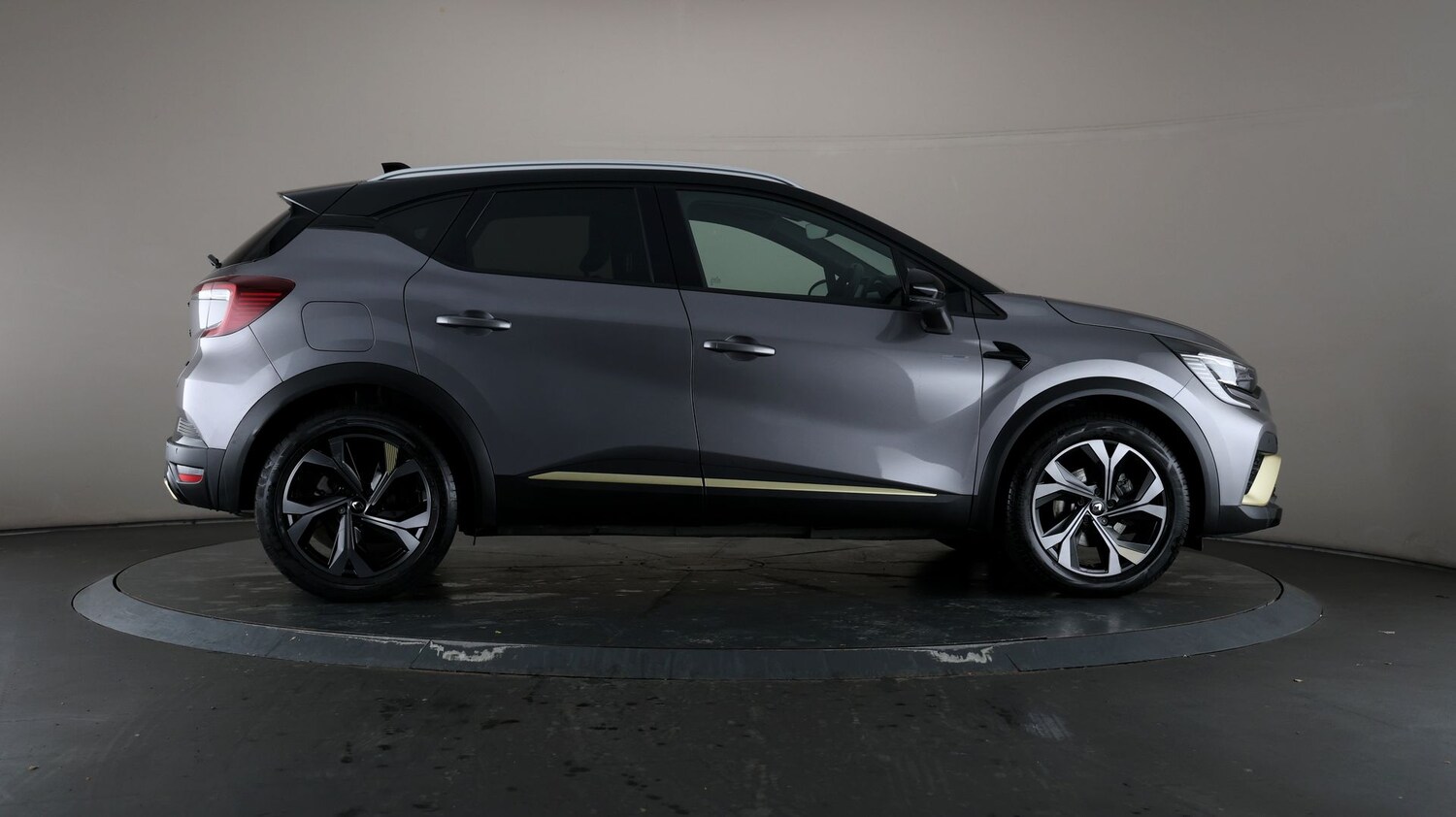 Used Renault Captur for sale - 76809598: Photo 53