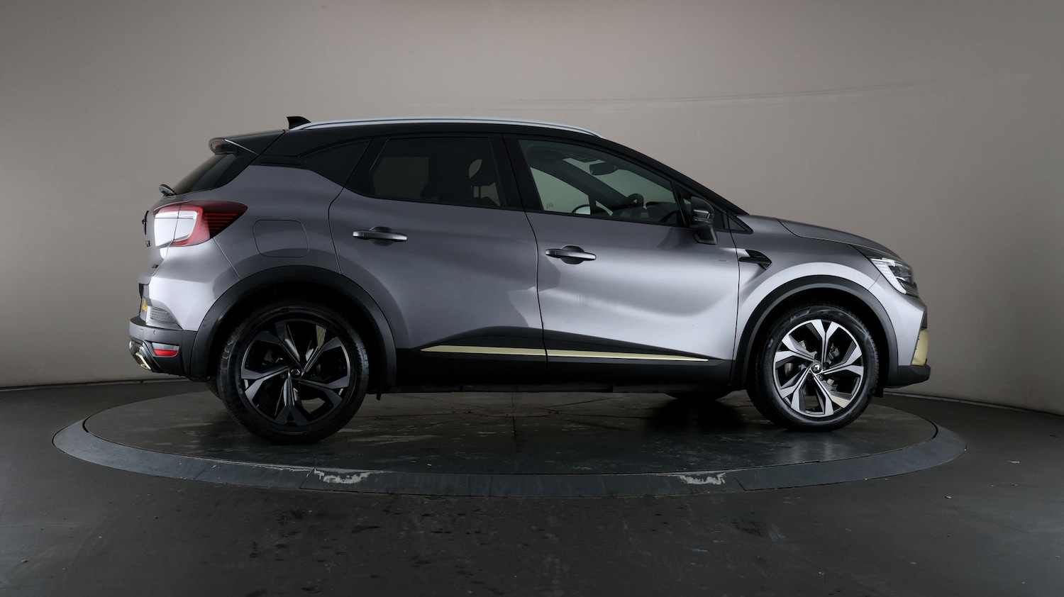 Used Renault Captur for sale - 76809598: Photo 54