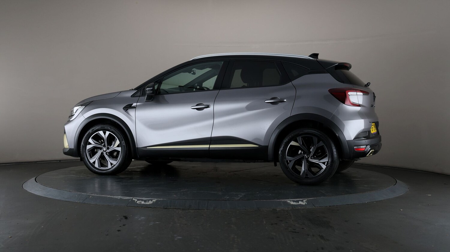 Used Renault Captur for sale - 76809598: Photo 69
