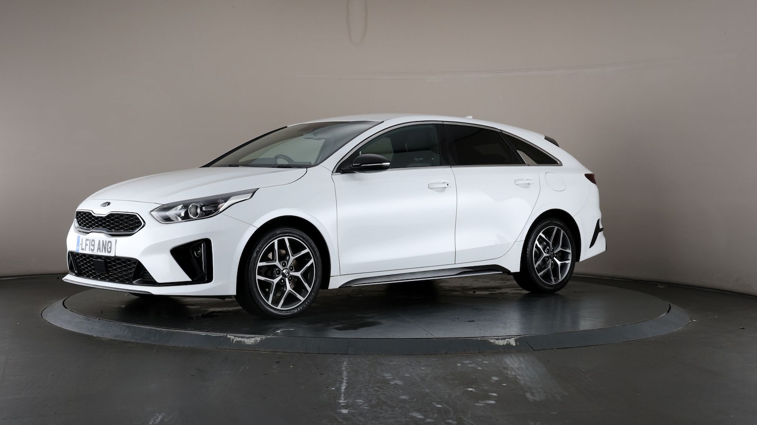 Used Kia Pro Ceed for sale - 76811100: Photo 32