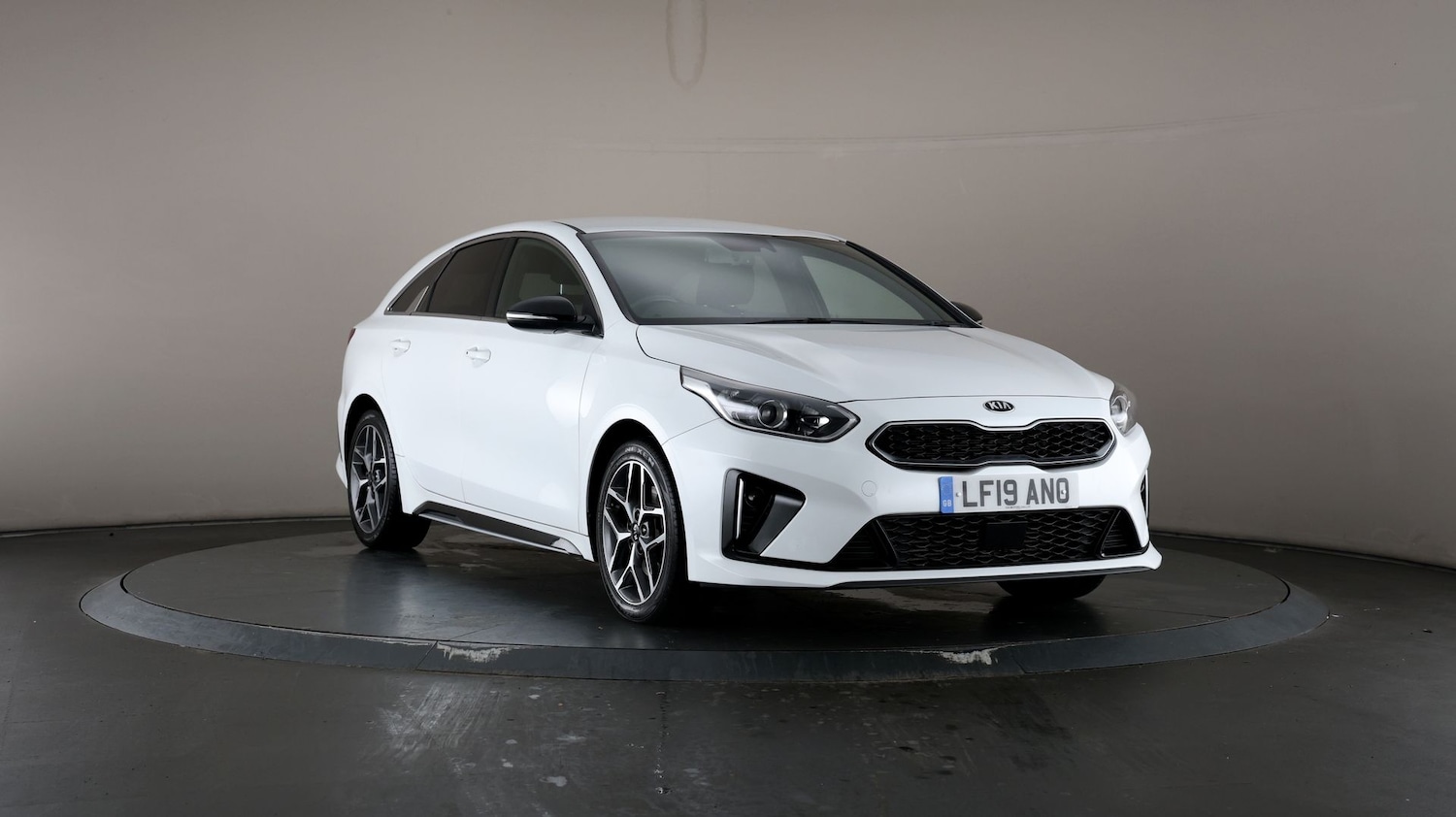 Used Kia Pro Ceed for sale - 76811100: Photo 42