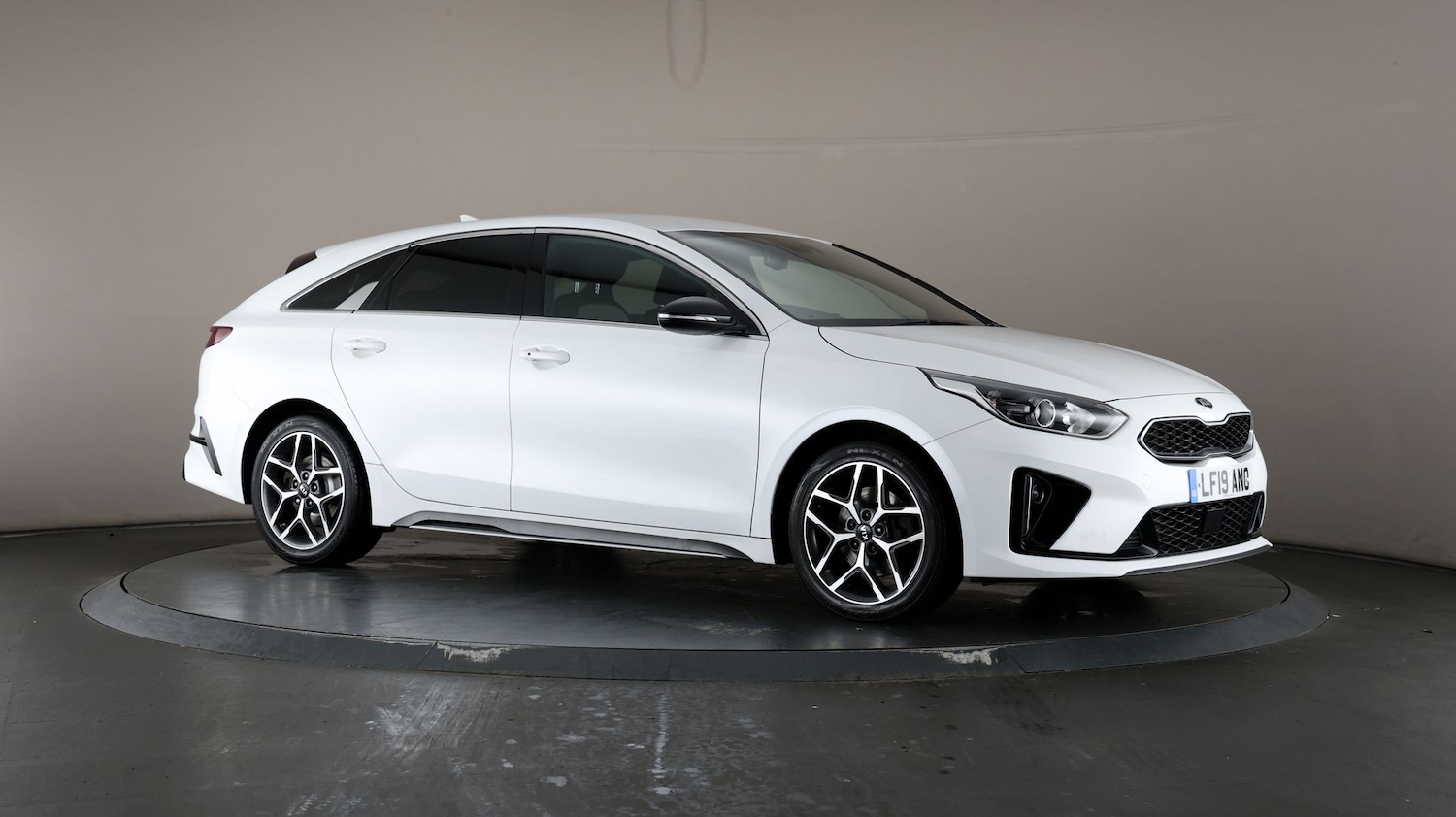 Used Kia Pro Ceed for sale - 76811100: Photo 45