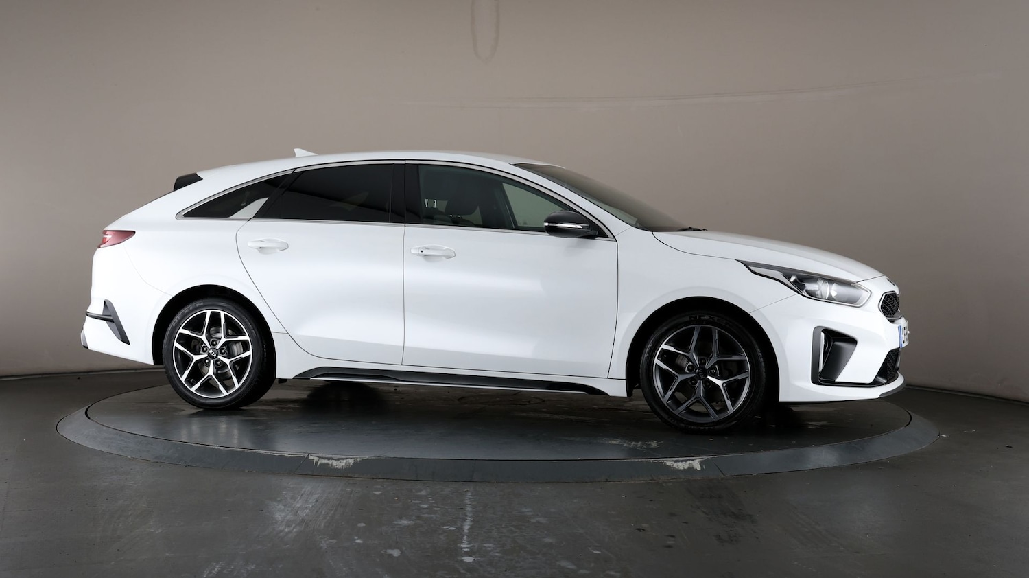 Used Kia Pro Ceed for sale - 76811100: Photo 48