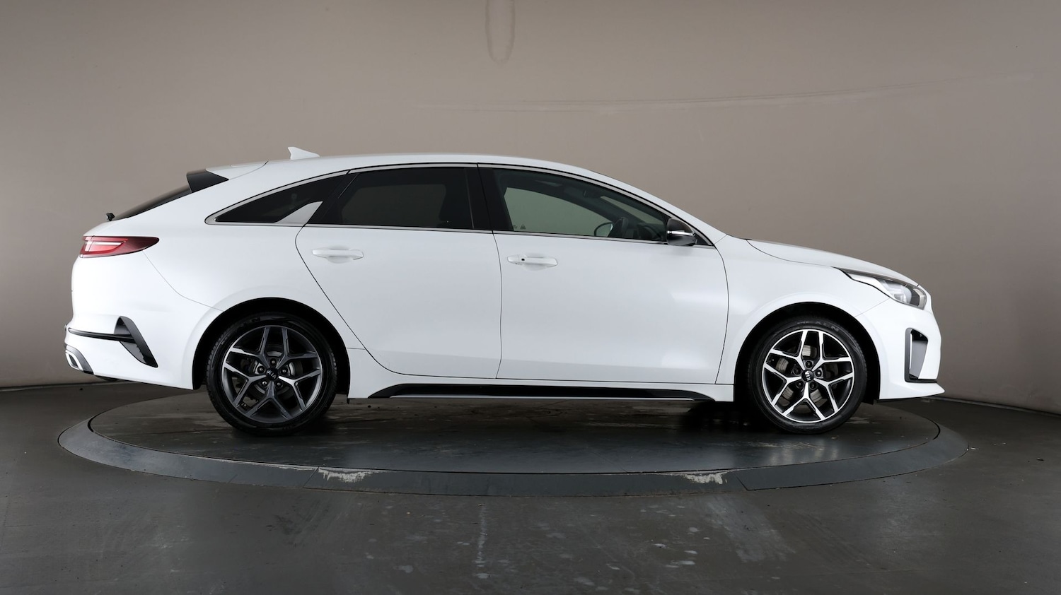 Used Kia Pro Ceed for sale - 76811100: Photo 51