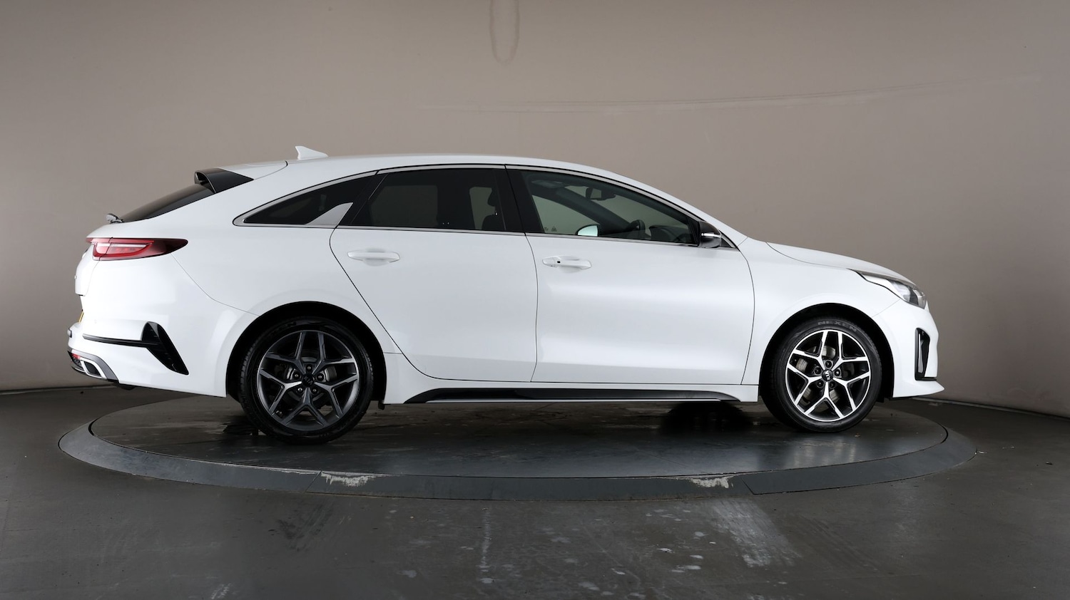 Used Kia Pro Ceed for sale - 76811100: Photo 52