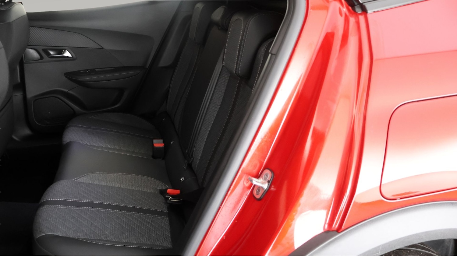 Used Peugeot 2008 2024 for sale - 77897866: Photo 15