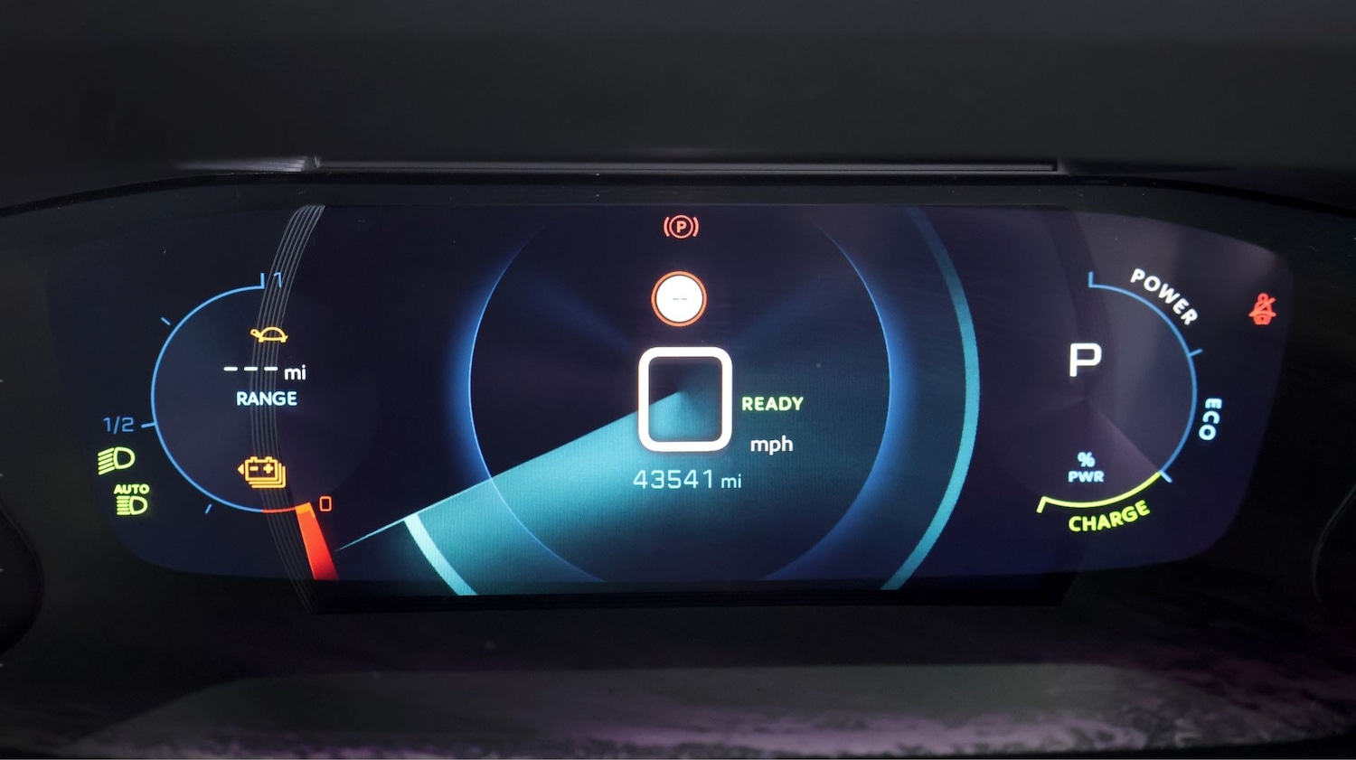 Used Peugeot E-2008 2022 for sale - 77428935: Photo 10