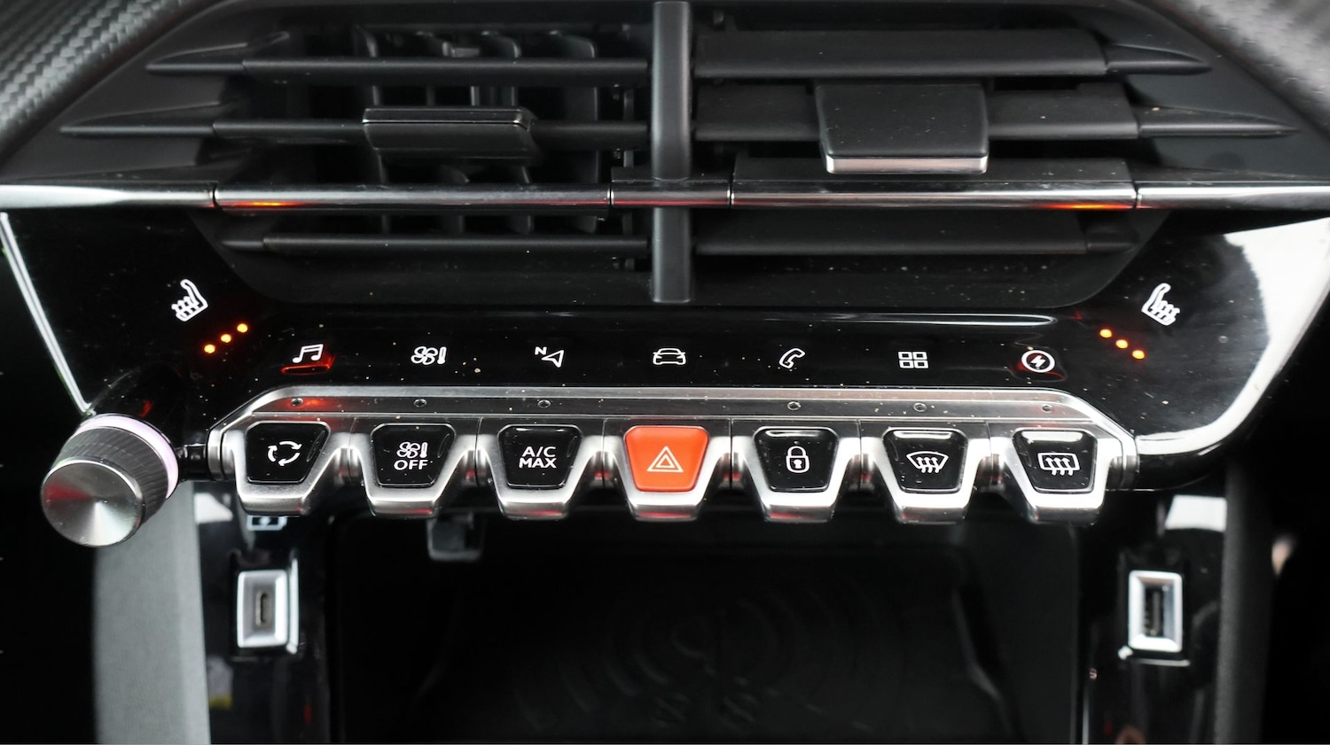 Used Peugeot E-2008 2022 for sale - 77428935: Photo 22