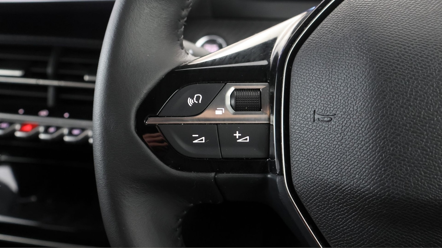 Used Peugeot 2008 2025 for sale - 78098990: Photo 19