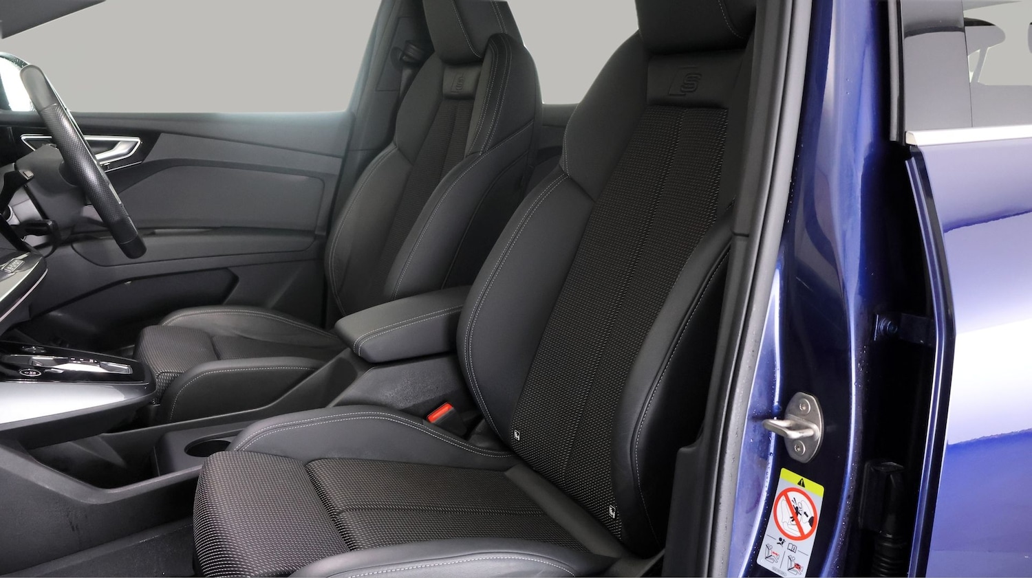 Used Audi Q4 e-tron 2023 for sale - 77225617: Photo 14