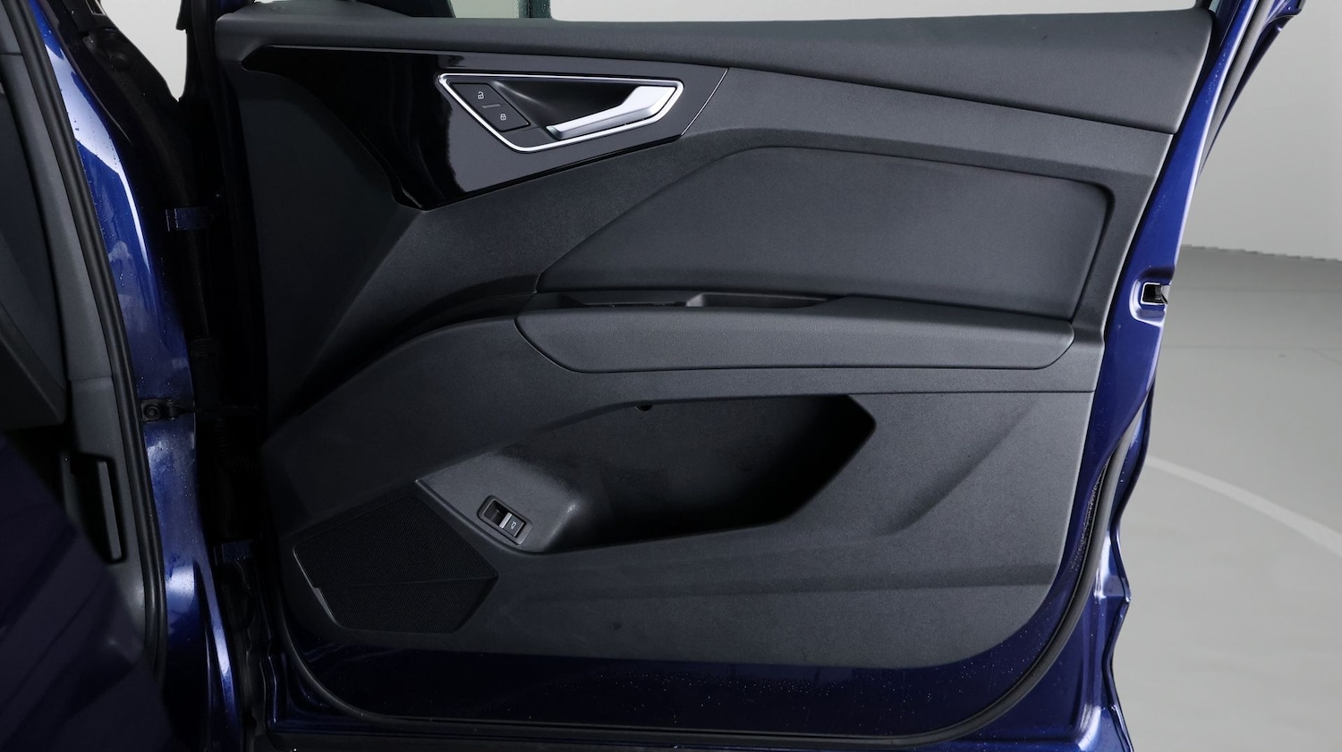 Used Audi Q4 e-tron 2023 for sale - 77225617: Photo 15