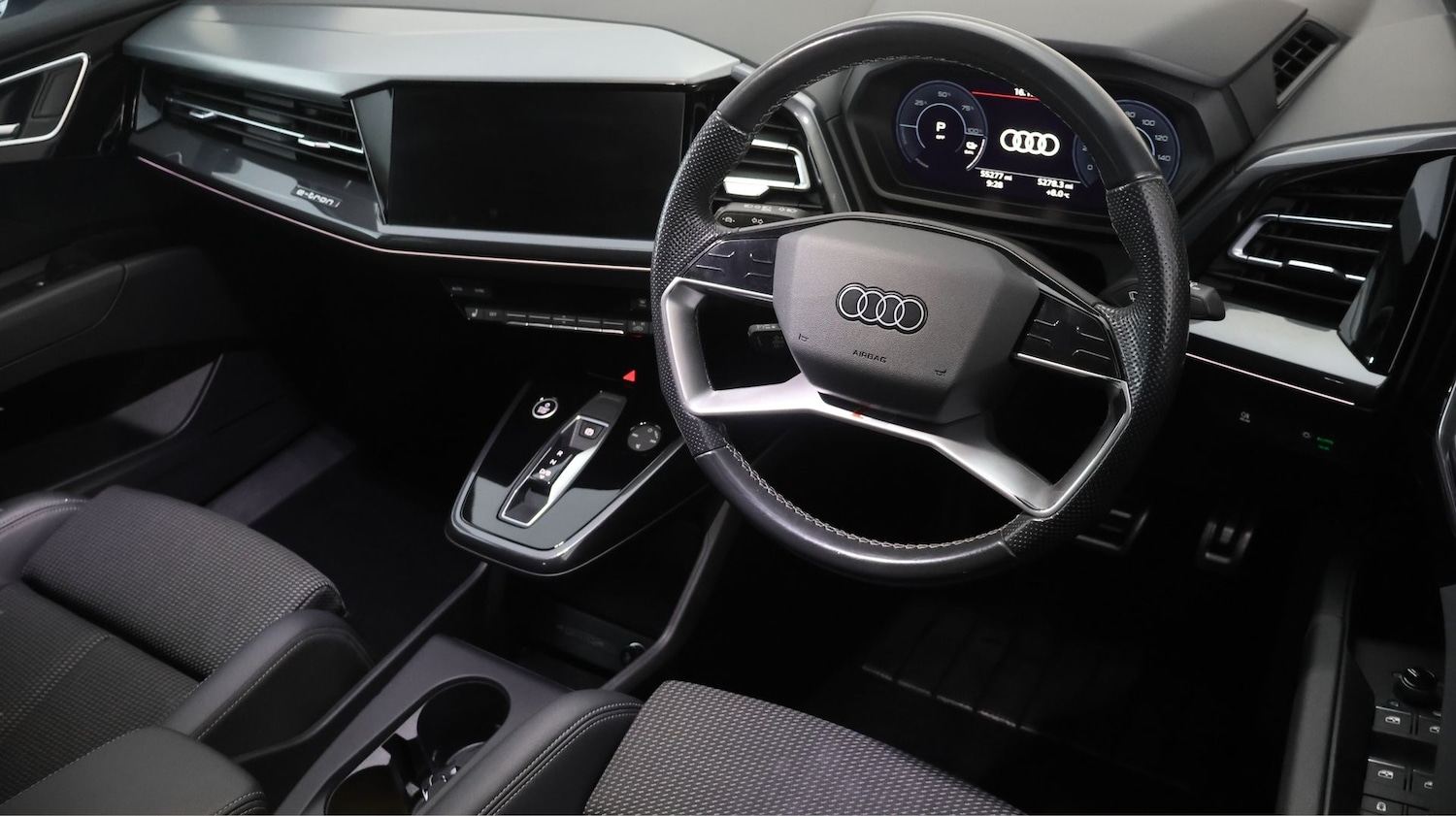 Used Audi Q4 e-tron 2023 for sale - 77225617: Photo 9