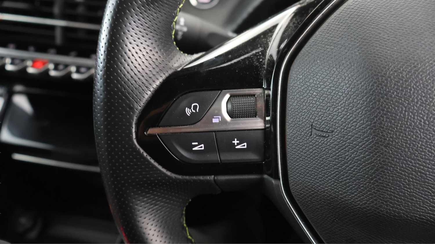 Used Peugeot E-2008 2020 for sale - 78056002: Photo 23