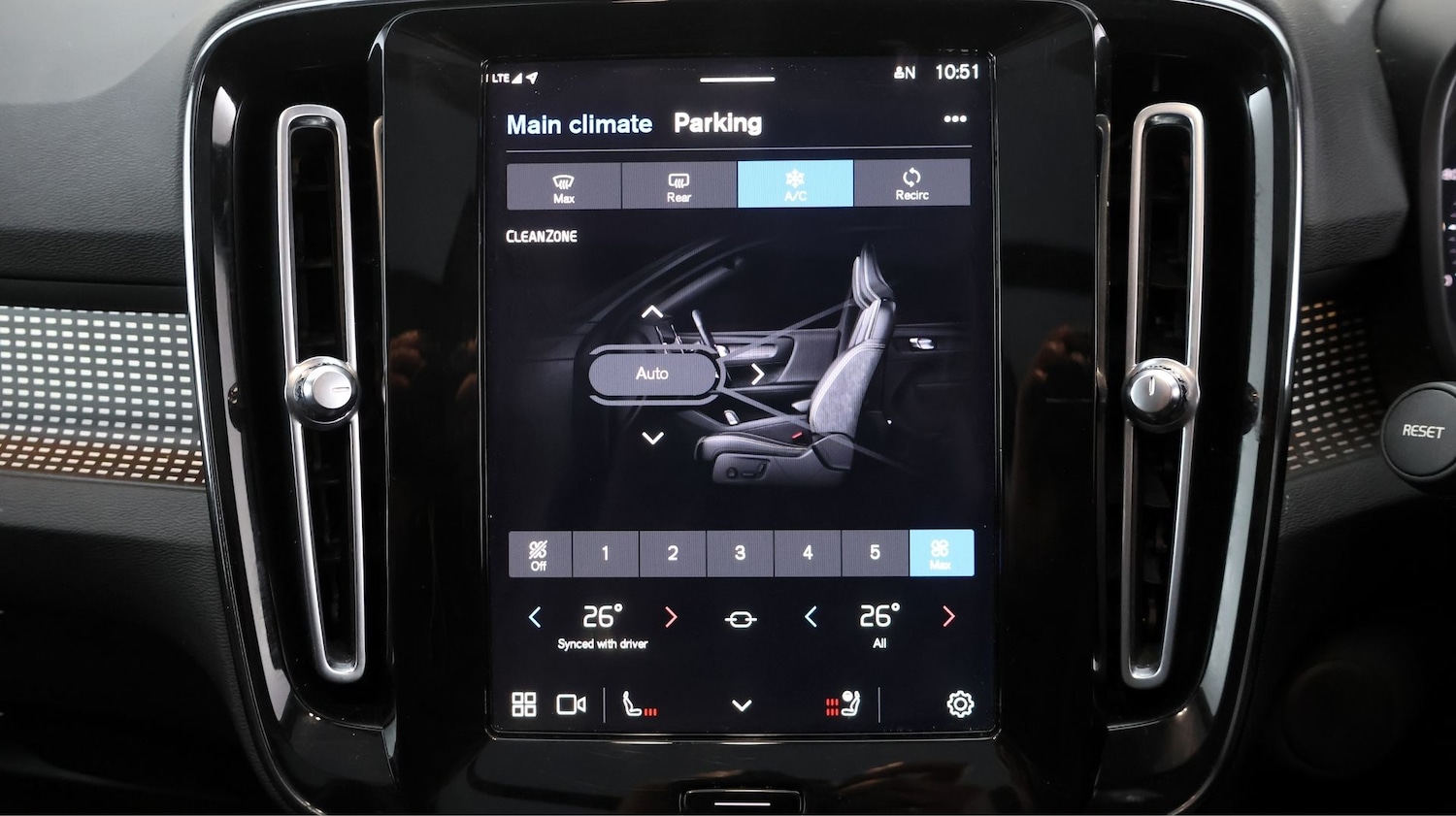 Used Volvo XC40 2021 for sale - 77522339: Photo 12