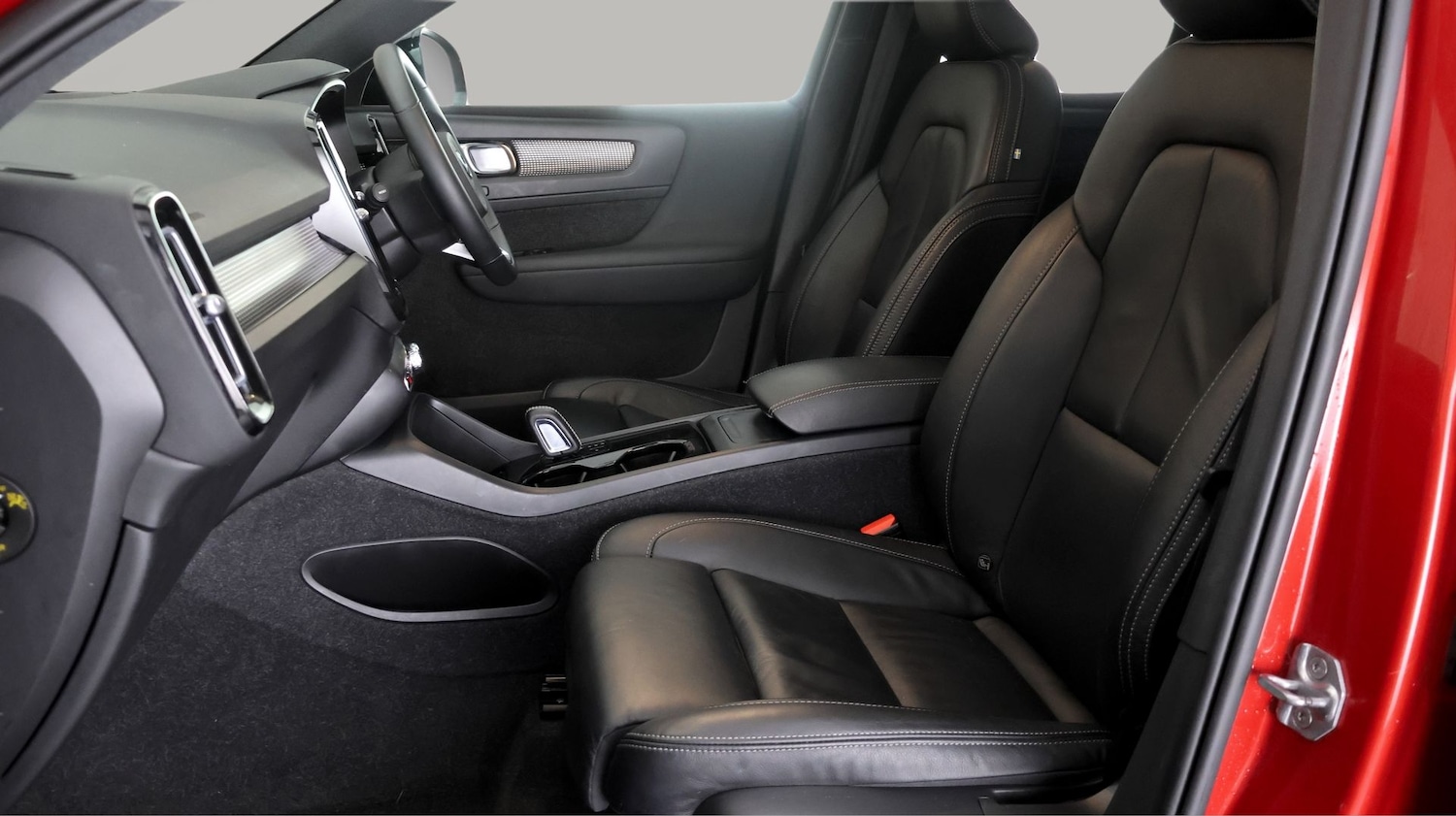 Used Volvo XC40 2021 for sale - 77522339: Photo 14