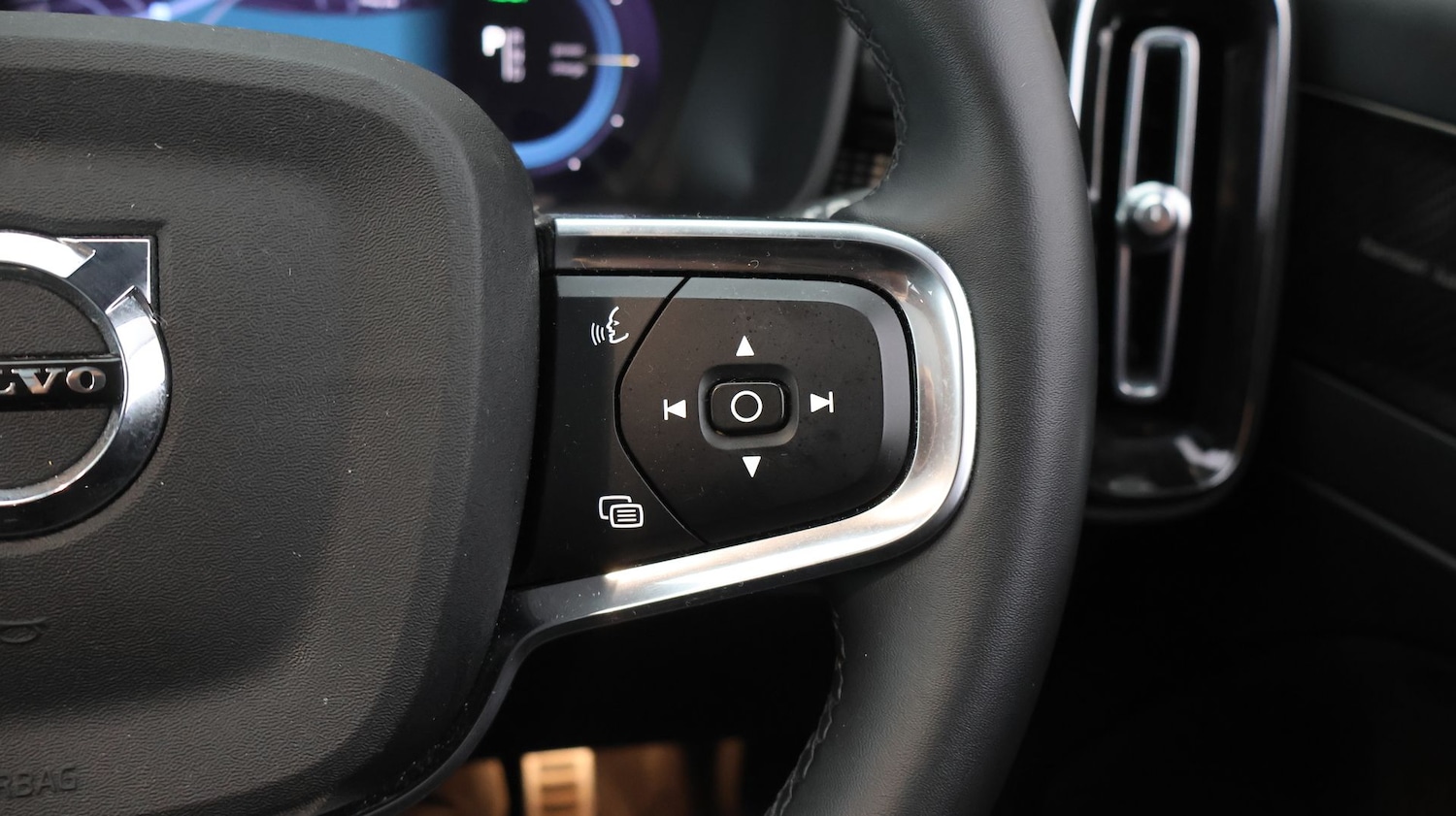 Used Volvo XC40 2021 for sale - 77522339: Photo 26