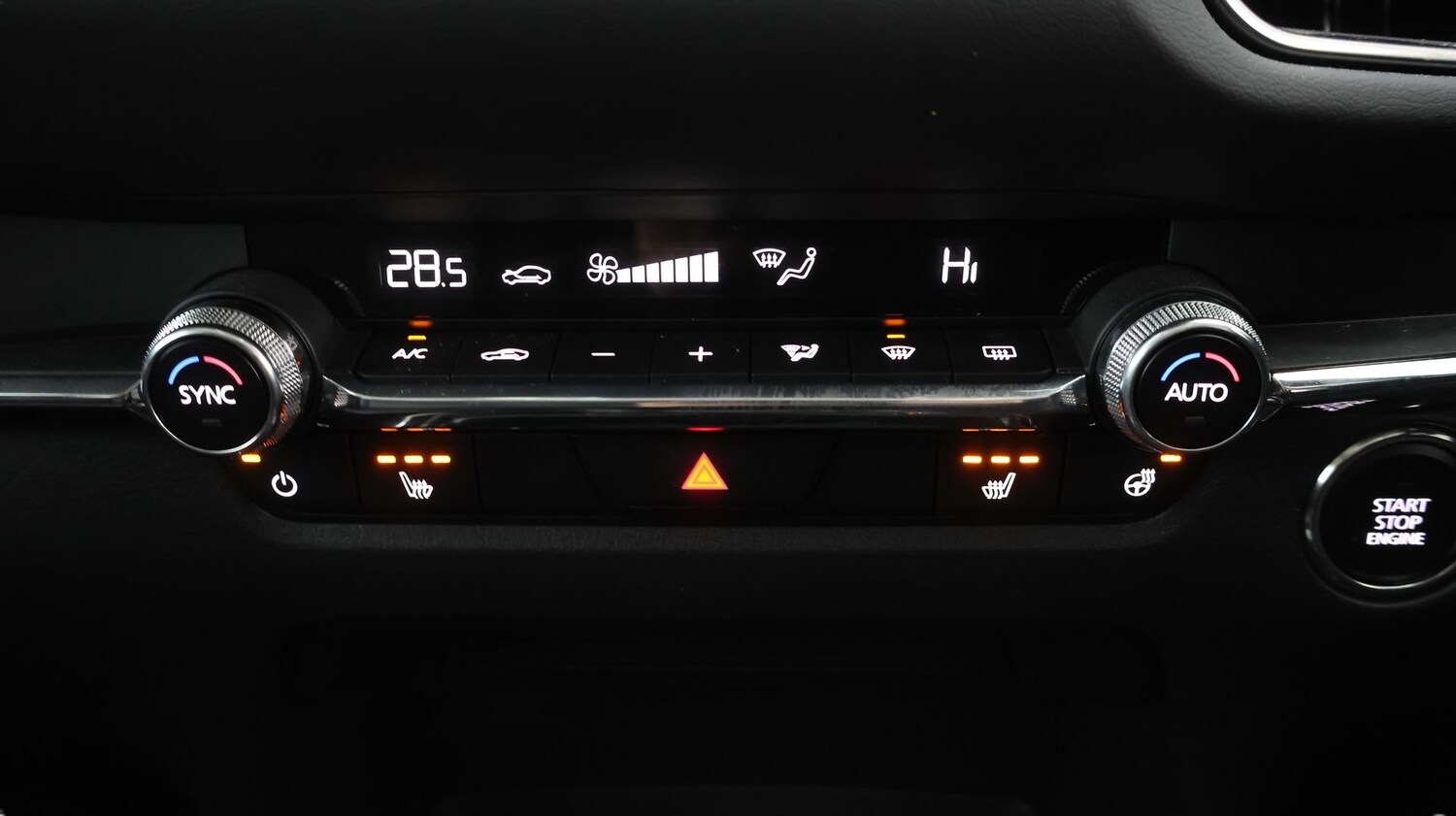 Used Mazda CX-30 for sale - 77452847: Photo 12