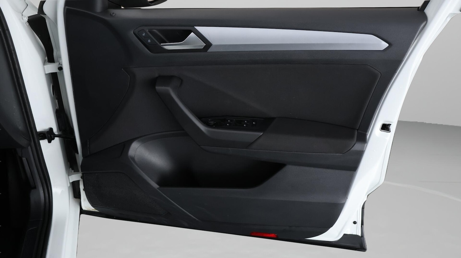 Used Volkswagen T-Roc 2022 for sale - 76700878: Photo 14