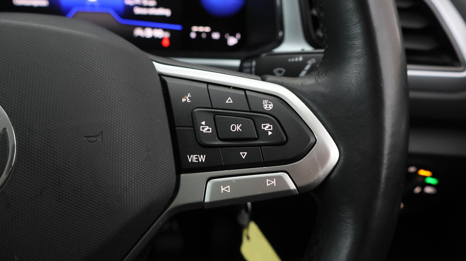 Used Volkswagen T-Roc 2022 for sale - 76700878: Photo 22