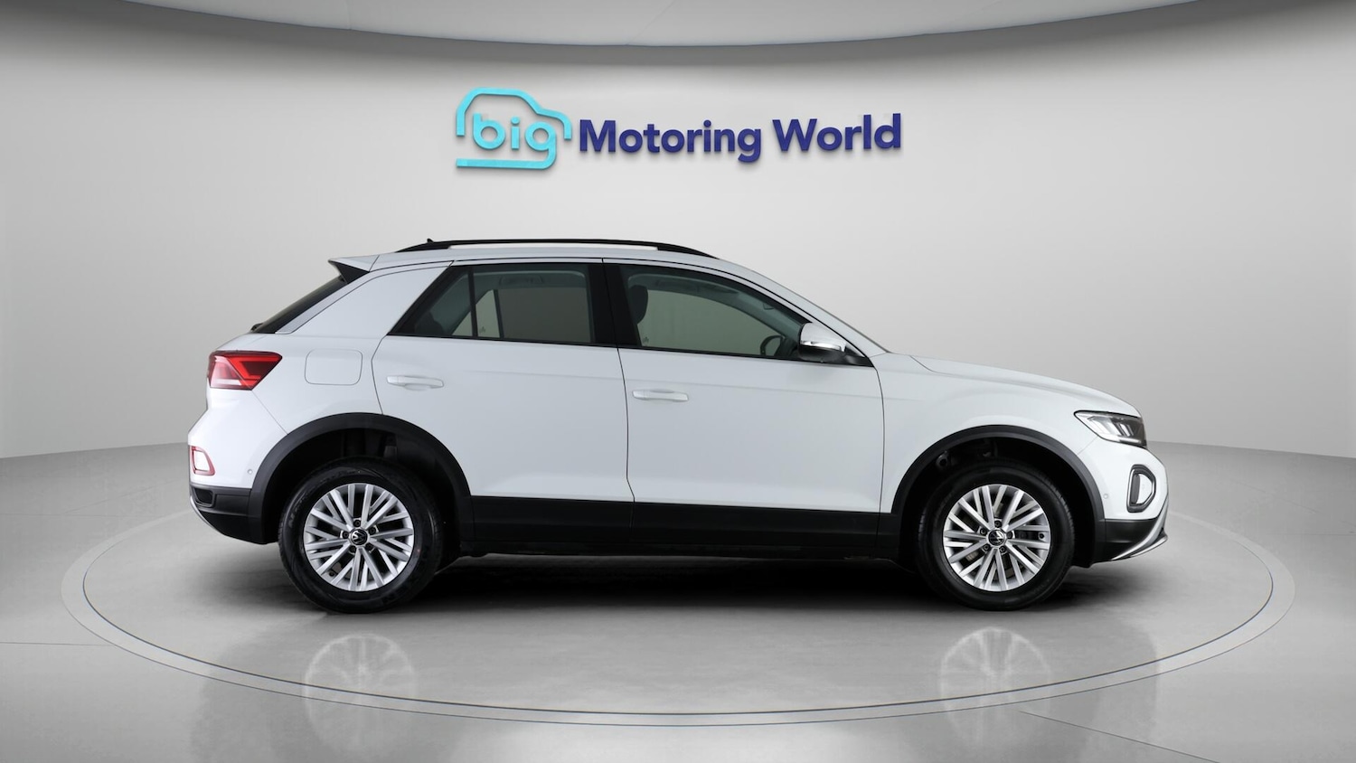 Used Volkswagen T-Roc 2022 for sale - 76700878: Photo 8
