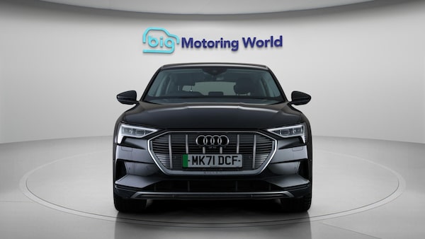 Used Audi e-tron 2021 for sale - 76283175: Photo 2