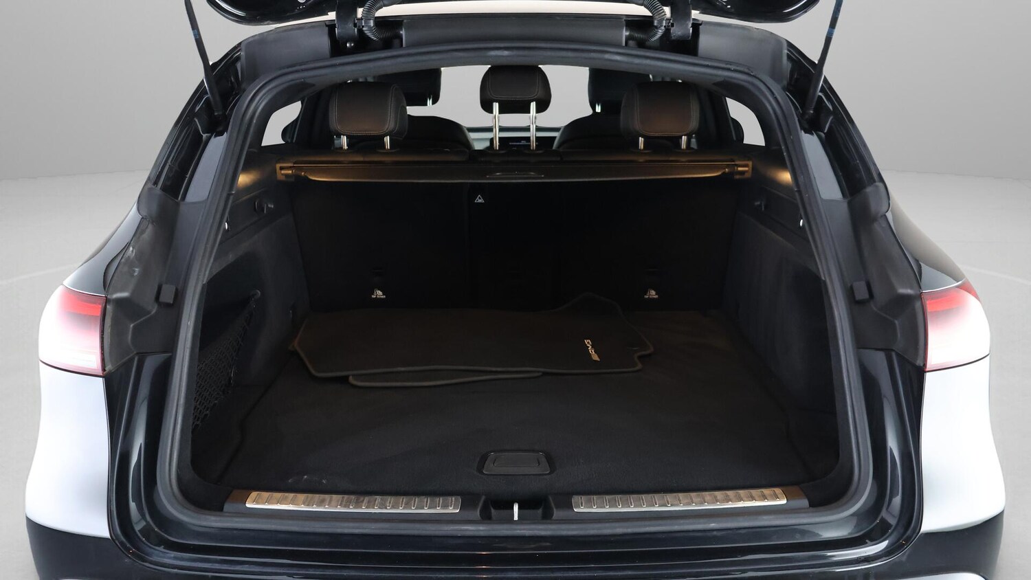 Used Mercedes-Benz EQC 2022 for sale - 76801660: Photo 18