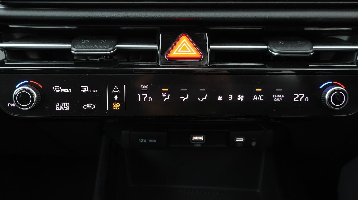 Used Kia Niro 2023 for sale - 76380845: Photo 12