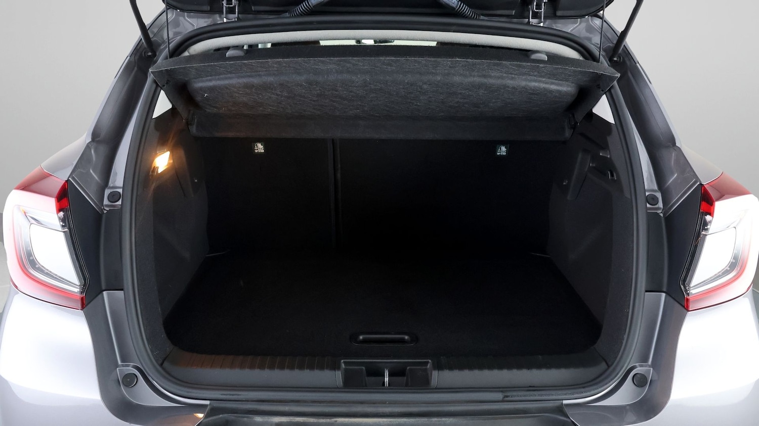 Used Renault Captur 2021 for sale - 77431505: Photo 17