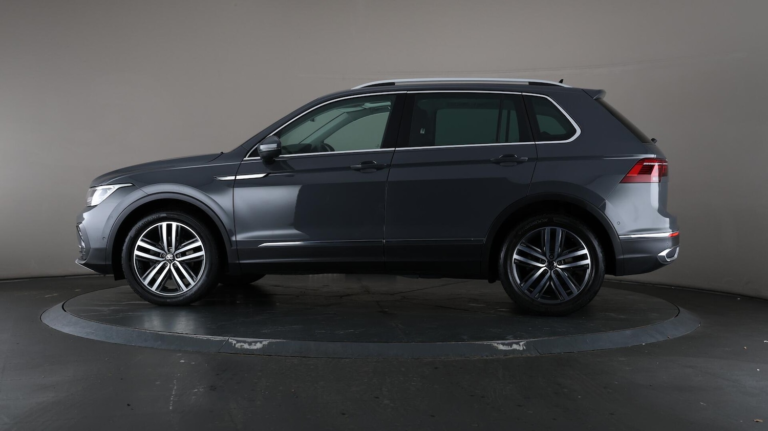 Used Volkswagen Tiguan 2022 for sale - 75978704: Photo 12