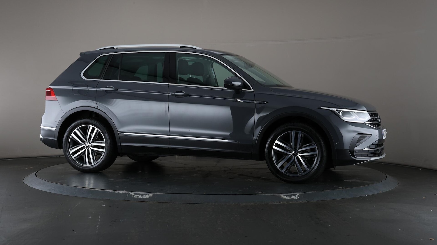 Used Volkswagen Tiguan 2022 for sale - 75978704: Photo 34