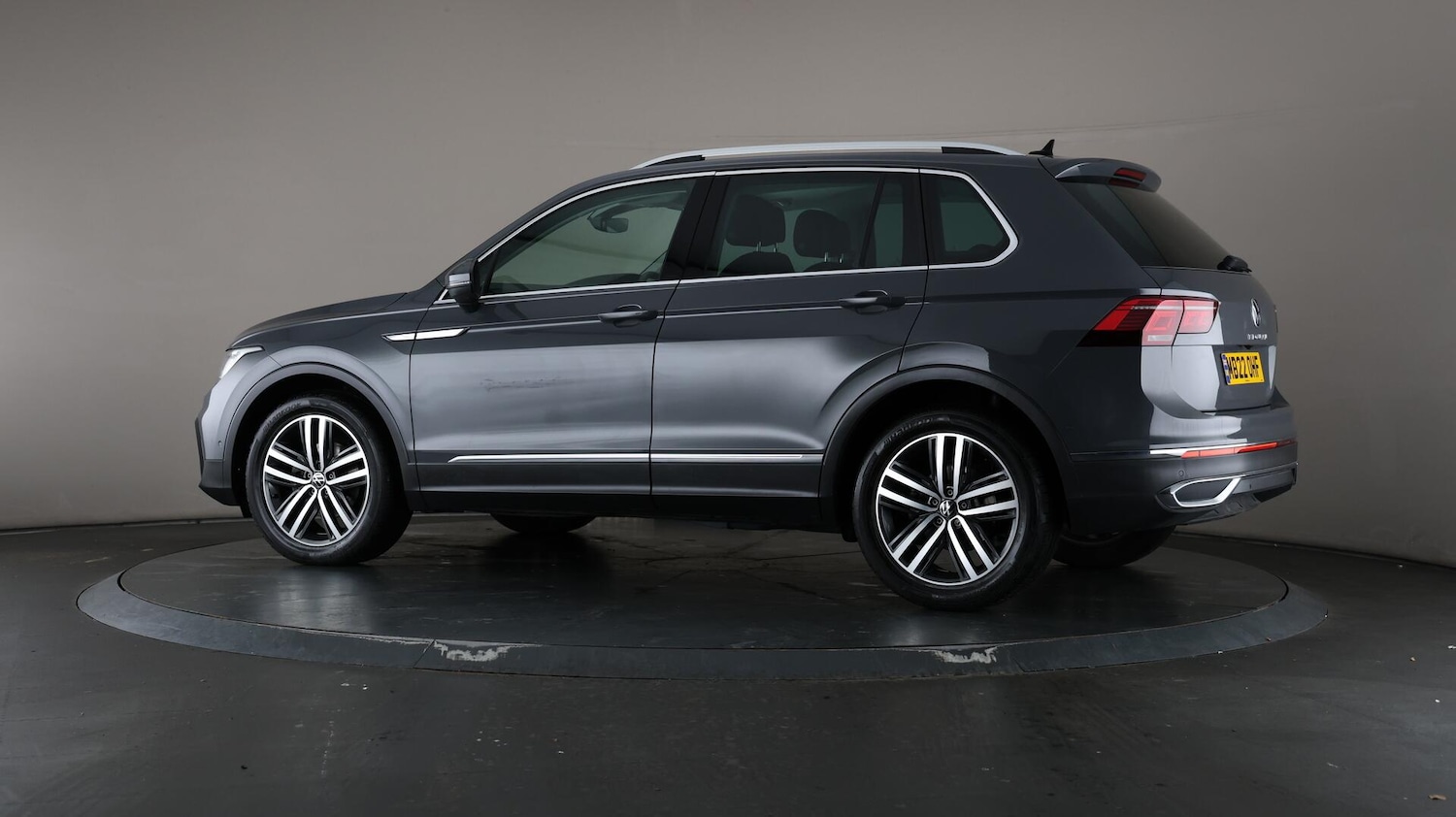 Used Volkswagen Tiguan 2022 for sale - 75978704: Photo 52