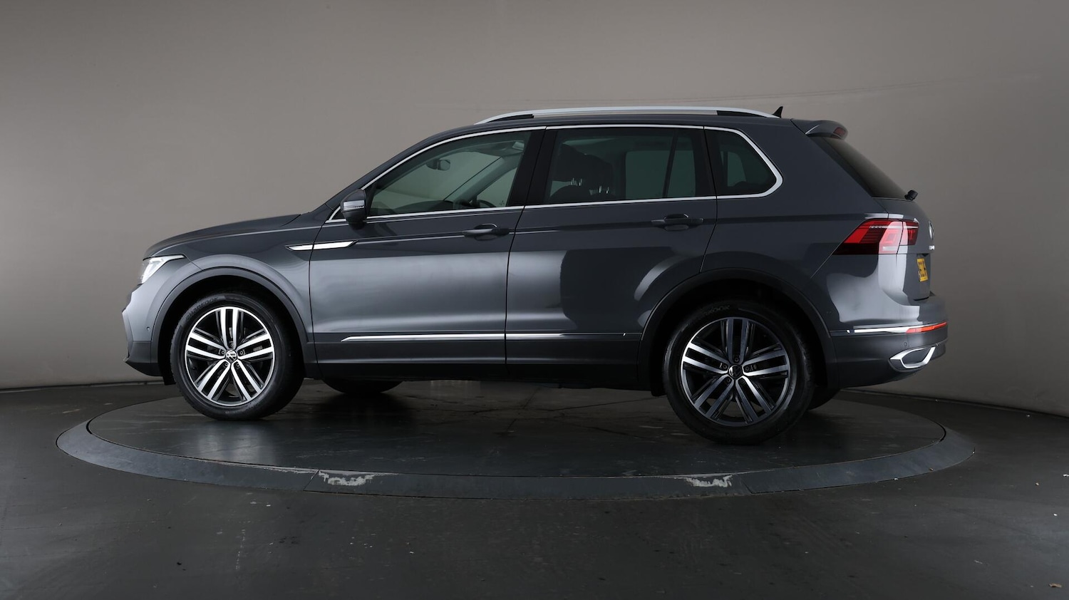 Used Volkswagen Tiguan 2022 for sale - 75978704: Photo 53