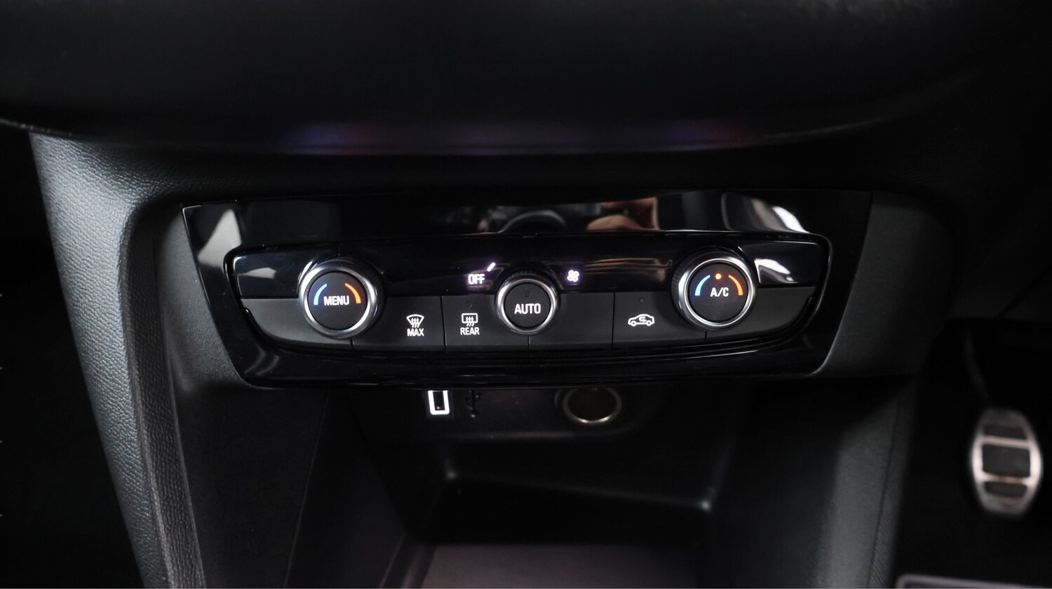 Used Vauxhall Corsa for sale - 77736991: Photo 11