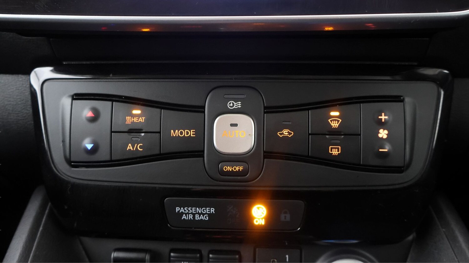 Used Nissan Leaf 2022 for sale - 77225635: Photo 12