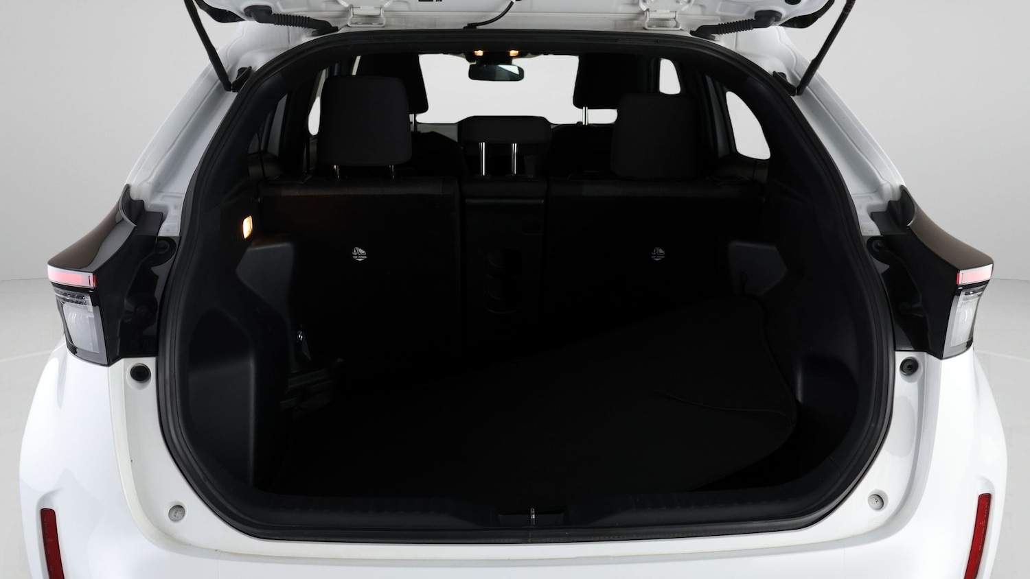 Used Toyota Yaris Cross for sale - 78048383: Photo 16