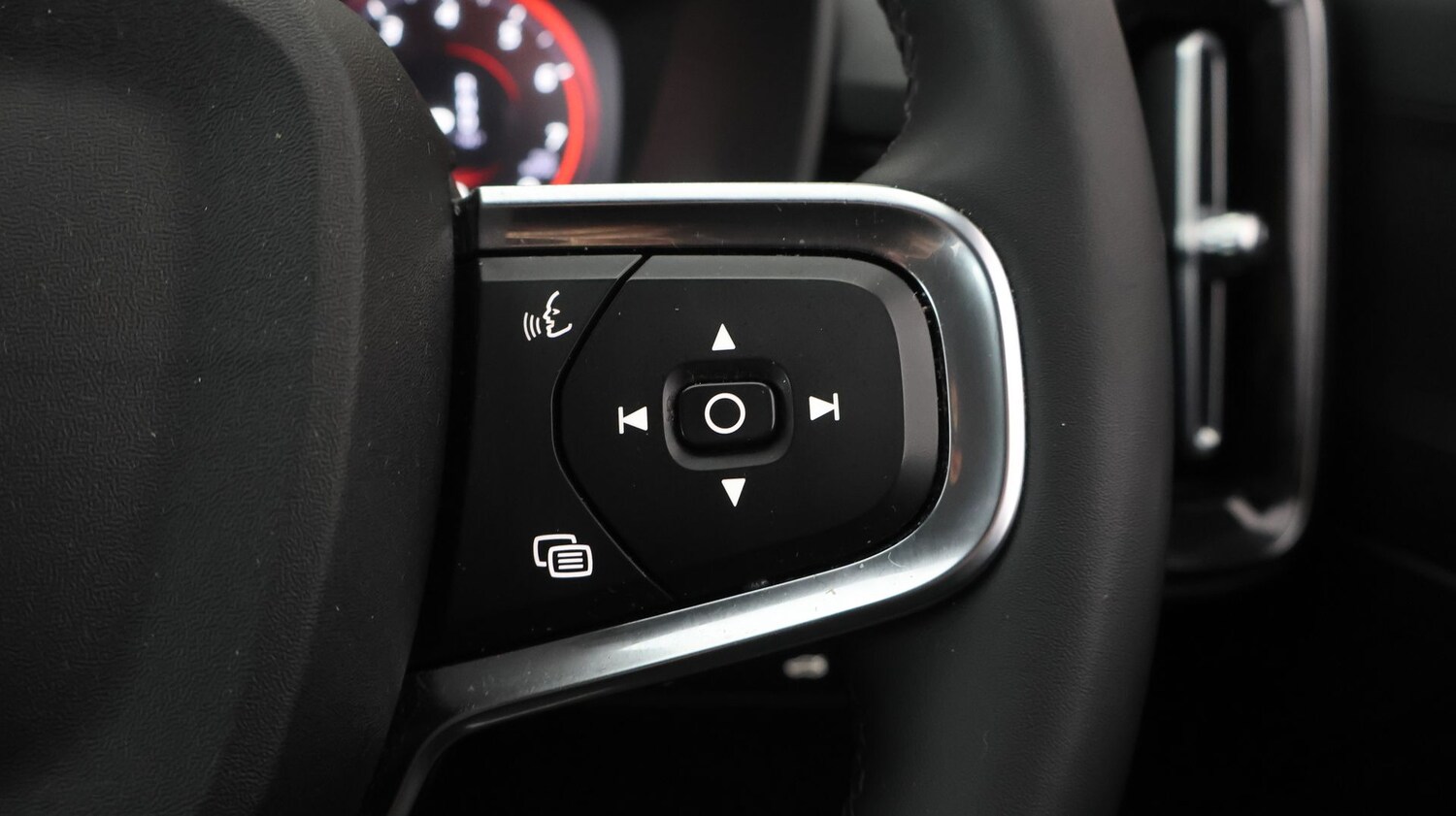 Used Volvo XC40 for sale - 77196751: Photo 22