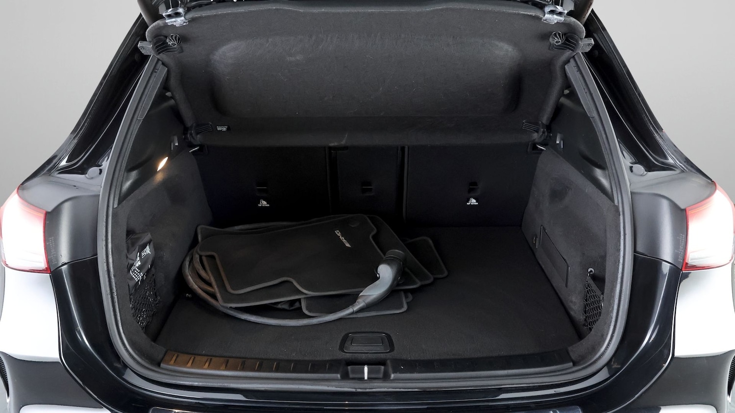 Used Mercedes-Benz EQA 2022 for sale - 77637035: Photo 17