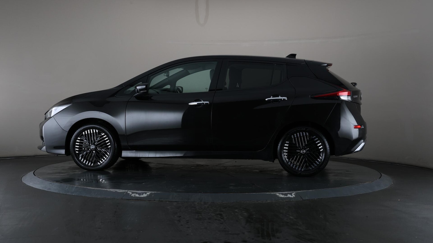 Used Nissan Leaf 2022 for sale - 76136098: Photo 35