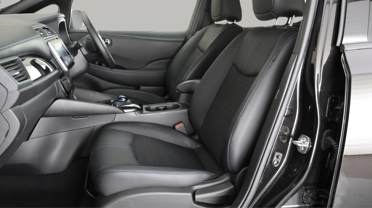 Used Nissan Leaf 2022 for sale - 76456767: Photo 13