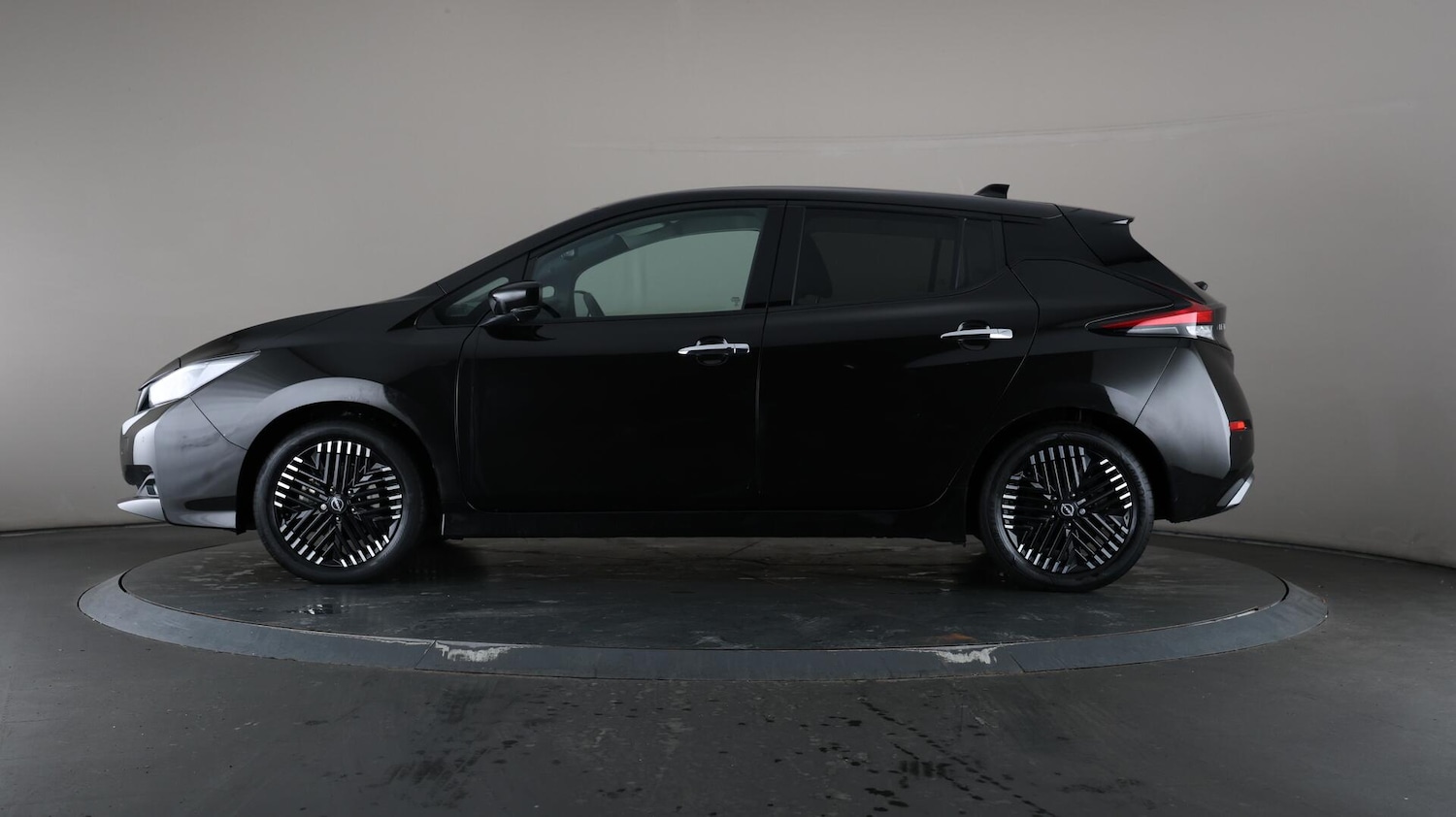 Used Nissan Leaf 2022 for sale - 76456767: Photo 36